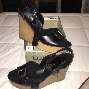 brand new wedges in box 71/2